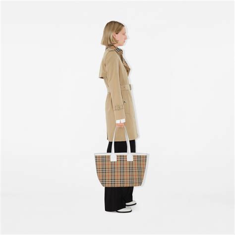 Medium London Tote in Archive beige/white 